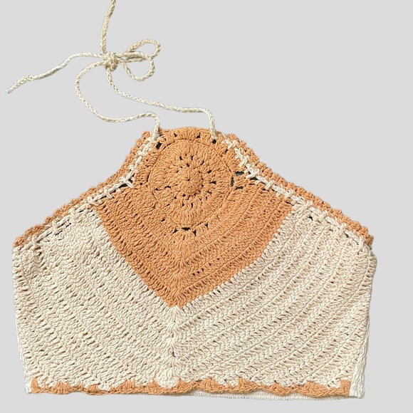 B.O.G Collective Crochet Cropped Triangle Halter Top Size Large NWT - Picture 1 of 8